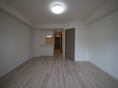 【洋室】 | La Douceur梅田West | 落ち着いた色調の洋室です