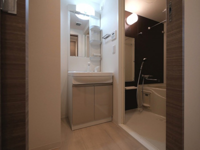 【洗面所】 | La Douceur梅田West | コンパクトで使いやすい洗面所