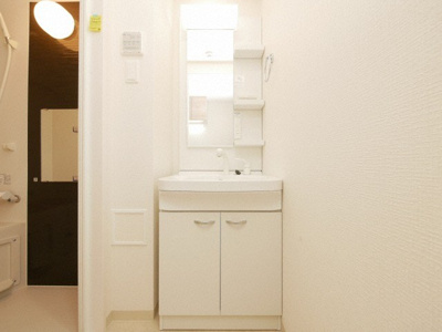 【洗面所】 | Vita弁天町 | 脱衣スペースもあります