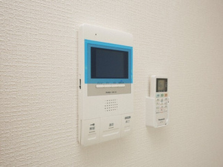 【セキュリティ】 | Vita弁天町 | モニター付きインターホンです