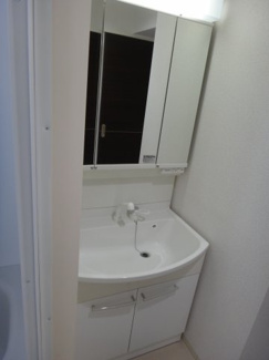 【洗面所】 | Ｅｔｅｒｎａｌ　Ｍ．Ｒ．Ａ | 使いやすい洗面所です