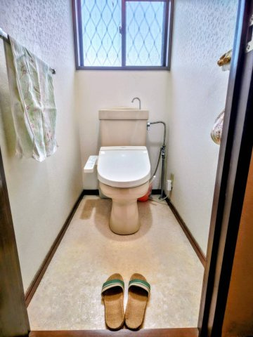 セキスイハイム施工　車庫付き　高根沢町　中古物件のトイレ