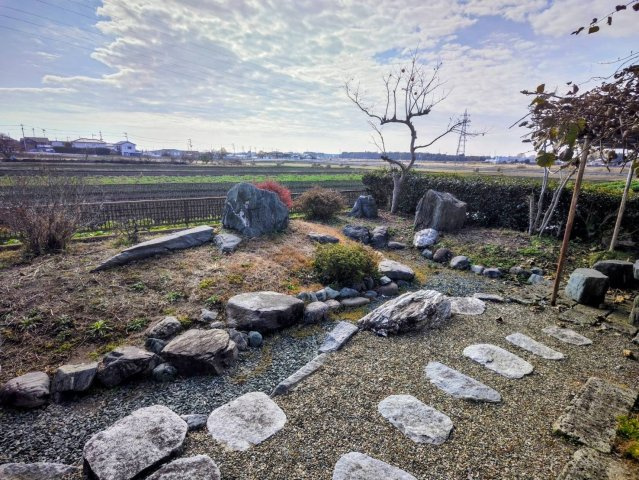 セキスイハイム施工　車庫付き　高根沢町　中古物件の庭