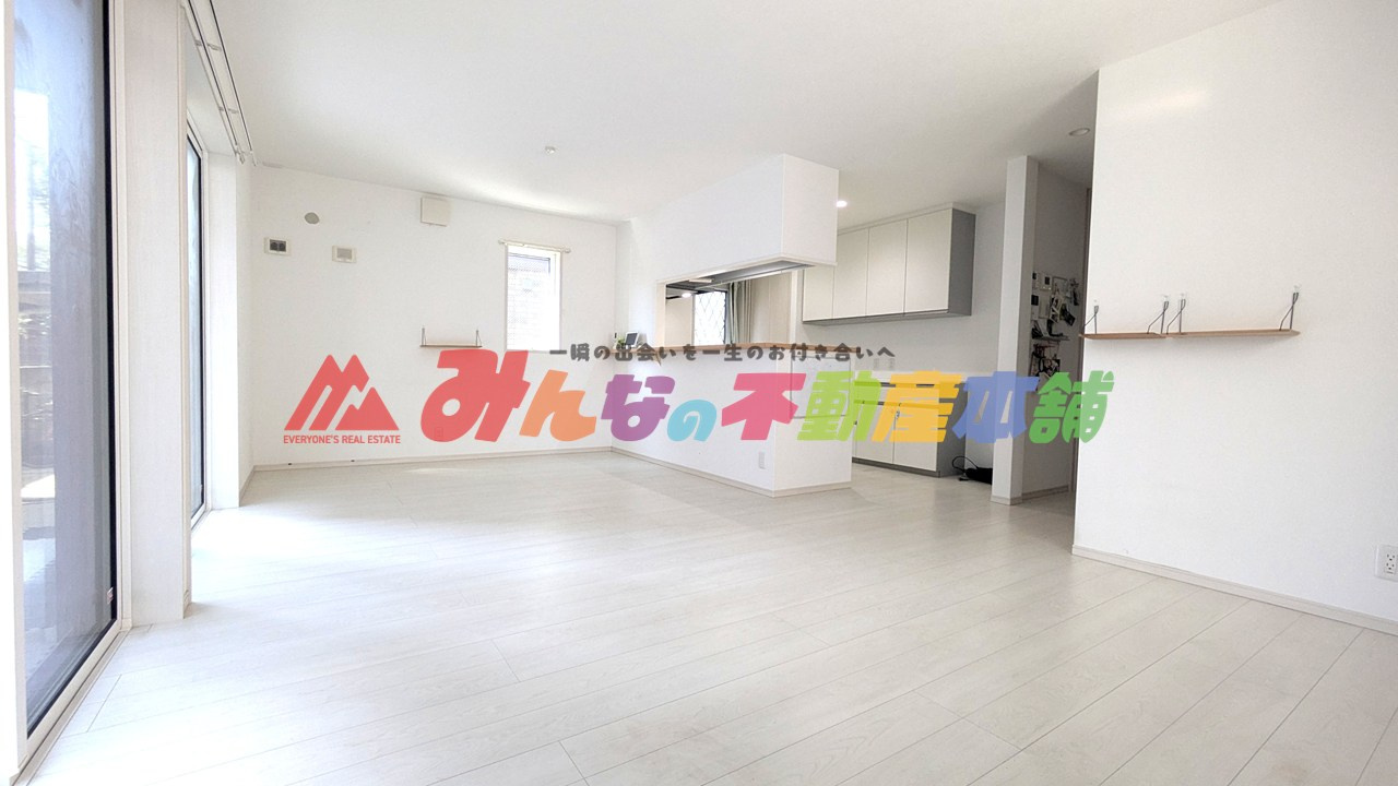 久留米市櫛原町の中古一戸建の居間・リビング