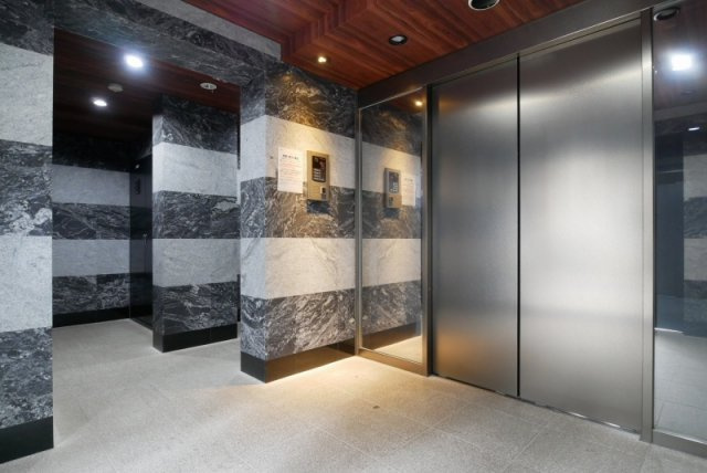 プレミアムキューブ中野新橋の外観