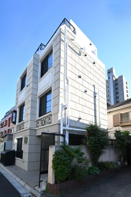 渋谷区笹塚２丁目の賃貸マンションの外観