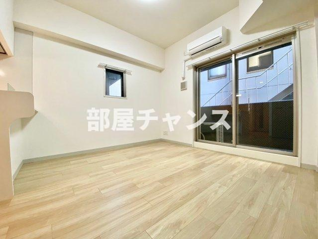 プレサンス久屋大通公園エアリーの居間・リビング