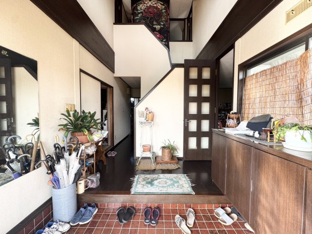 広々とした豪華な戸建て♪広大な土地　越生町上野の玄関|きれいな玄関です