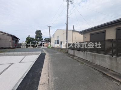 【前面道路含む現地写真】 | 浜松市中央区白鳥町 新築一戸建て 1号棟 | 前面道路です