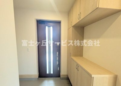 【玄関】 | 浜松市中央区白鳥町 新築一戸建て 3号棟 | 玄関です