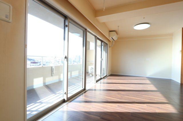 アルファステイツ母衣町Ⅱのその他|17.2帖のLDK！陽当たり良好！
