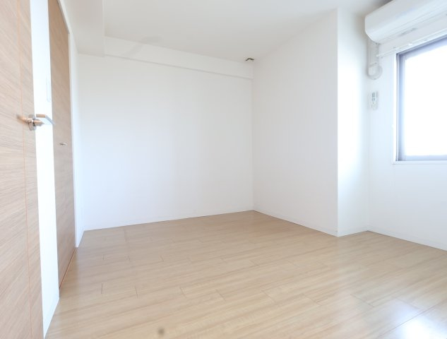 アルファスマート東福原の洋室|南側洋室6帖