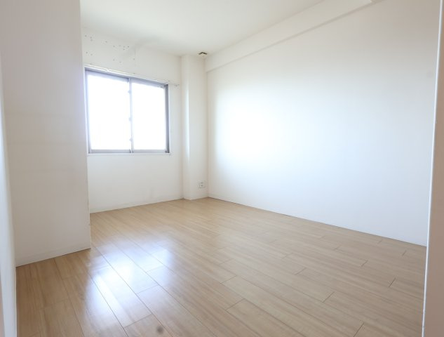 アルファスマート東福原の洋室|北側洋室6帖