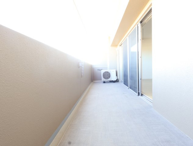 アルファスマート東福原のバルコニー