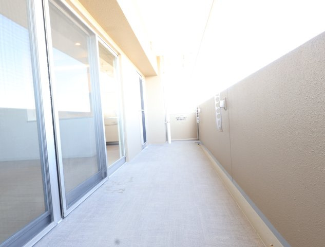 アルファスマート東福原のバルコニー