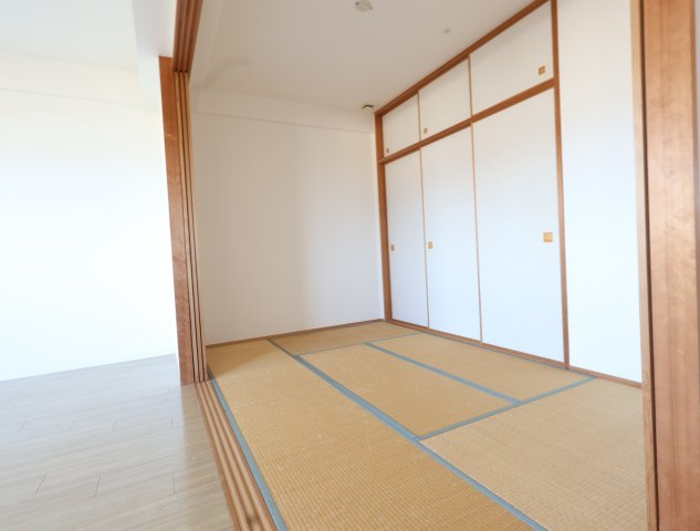 アルファスマート東福原の和室