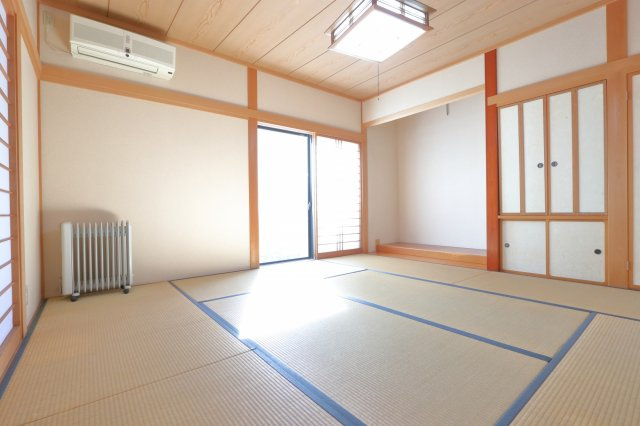 松江市古志原1丁目の和室