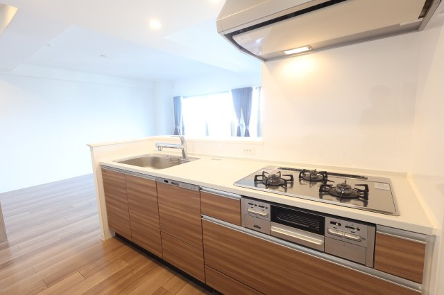 アルファスマート観音寺新町のキッチン|食洗器付きなので家事の時間短縮に繋がります！