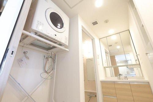 アルファスマート西福原けやき通りの洗面所|衣類乾燥機付きです！
雨の日のお洗濯に役立ち家事の時短にもなります！