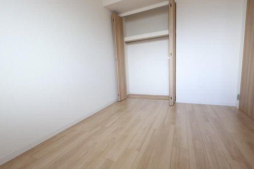 アルファスマート旗ヶ崎の収納|洋室5.4帖