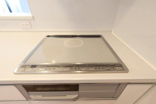 アルファスマート旗ヶ崎のキッチン|IHクッキングヒーター