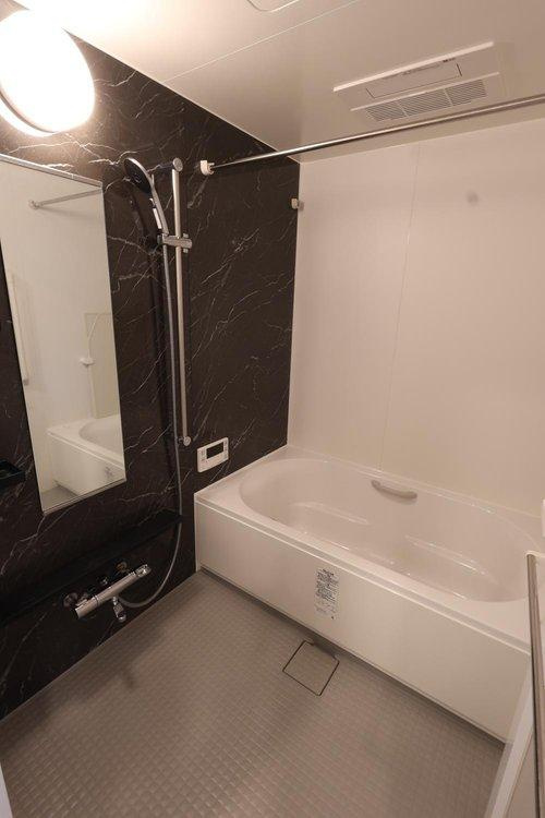 アルファステイツ上乃木の浴室|浴室・浴室暖房乾燥機付きで雨の日は洗濯物を干すこともできます！