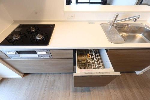 アルファステイツ上乃木のキッチン|食器洗浄乾燥機付きシステムキッチンで家事の時短に繋がります♪