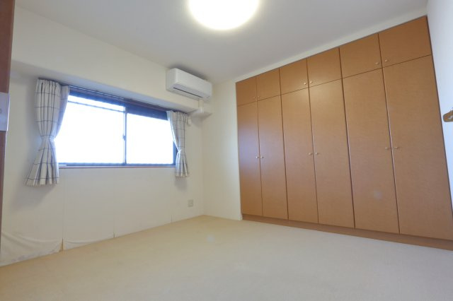 サーパス美保公園の洋室|洋室６帖