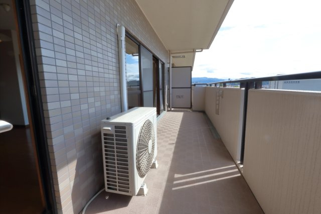 サーパス美保公園のバルコニー