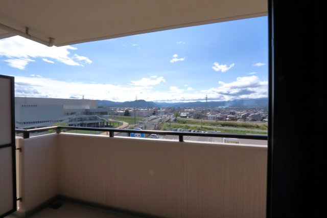 サーパス美保公園のバルコニー