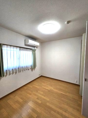 【中古マンション】サーパス青葉町の洋室