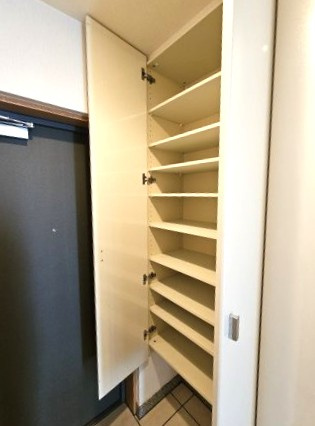 【中古マンション】サーパス青葉町の収納