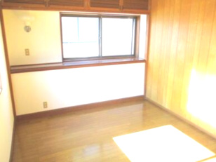 岩出市　新田広芝　の洋室