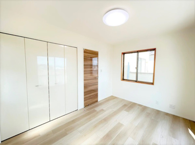 【洋室】 | 【仲介手数料３９０万円が無料！！】■等々力駅１０分■フルリフォーム済み | 【仲介手数料３９０万円が無料！！】
■等々力駅１１分
■ハイグレードフルリフォーム済
■ルーフバルコニー付
■大空の景色はおすすめ
■保証付き
■内覧可