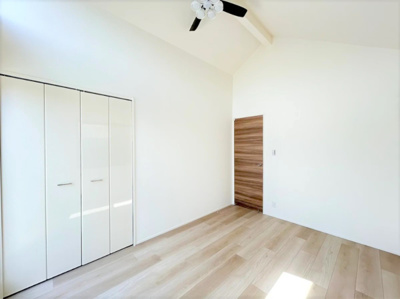 【洋室】 | 【仲介手数料３９０万円が無料！！】■等々力駅１０分■フルリフォーム済み | 【仲介手数料３９０万円が無料！！】
■等々力駅１１分
■ハイグレードフルリフォーム済
■ルーフバルコニー付
■大空の景色はおすすめ
■保証付き
■内覧可