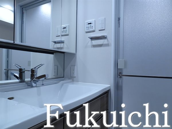 Ｃｅｄａｒ　Ｐｌａｚａ目黒本町のエントランス