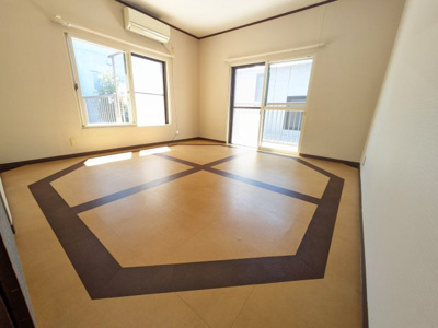 【洋室】 | 南台ヤタケハウス | 2階洋室　8帖