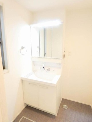 CHOUCHOU TOKIWADAIの洗面所