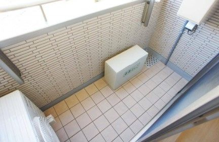 ラシーネ山光のバルコニー