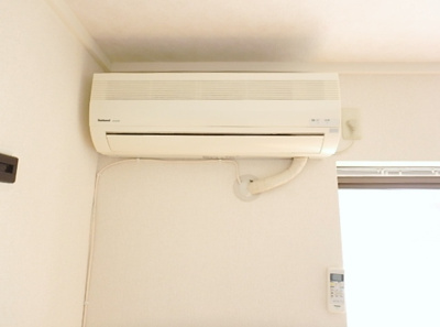 エアコン１基付き