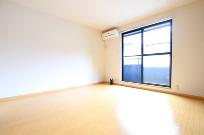 ★8.1帖の洋室★