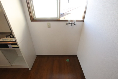 洗濯機置場・冷蔵庫置場