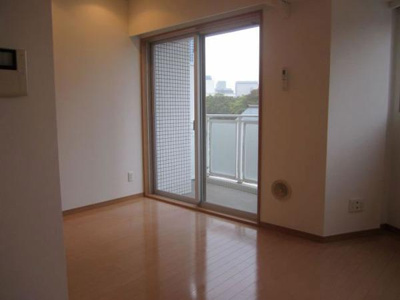 【洋室】 | コンフォリア愛宕