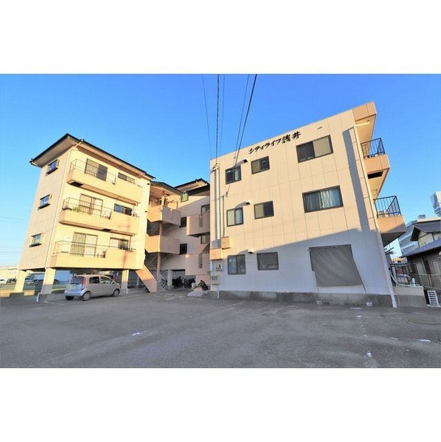 羽島市福寿町浅平４丁目の賃貸マンション