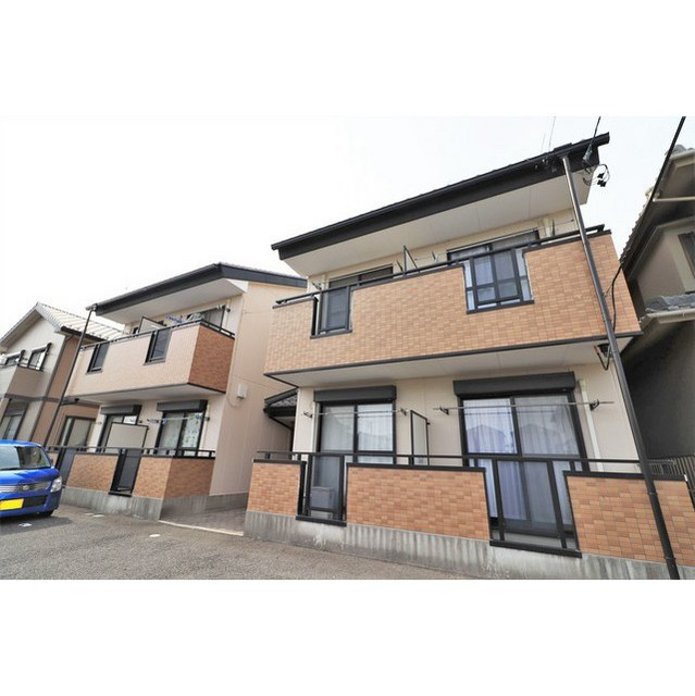 羽島市福寿町間島３丁目のアパートの外観