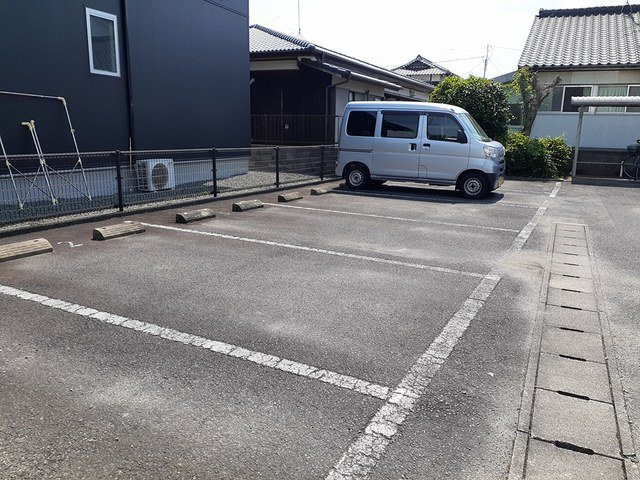 ヴェルドゥ－ラの駐車場