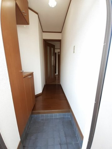 ニュークレールメゾンＢの玄関