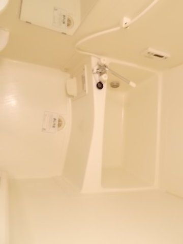 ローレル本町の浴室