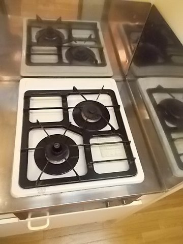 ローレル本町のキッチン