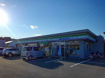 【周辺】 | プラッツ手形山 | ファミリーマート　広面北店まで1100m